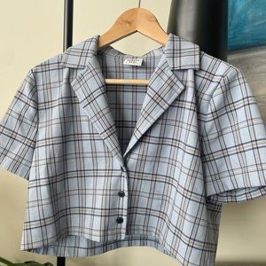 Aritzia short sleeve top